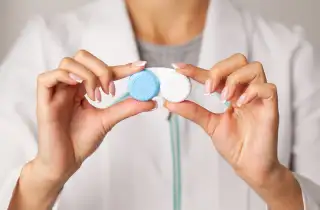 Teste de Adaptação de Lentes de Contato